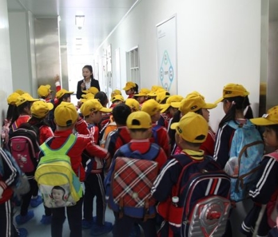 800余名師生、家長(zhǎng)在仙客來(lái)開(kāi)展社會(huì)實(shí)踐活動(dòng)