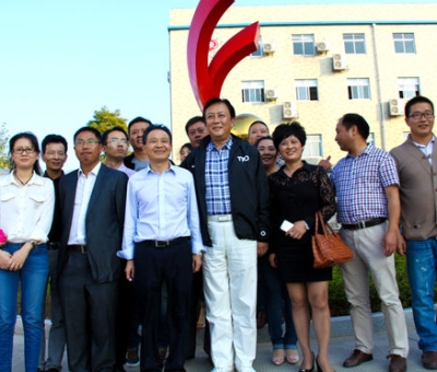 著名表演藝術(shù)家唐國強先生親臨仙客來公司