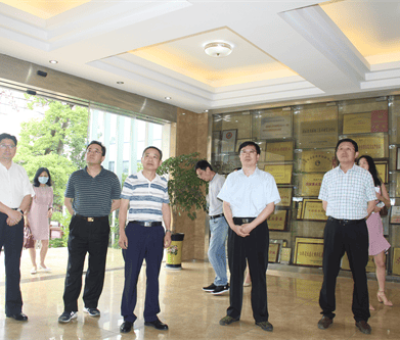 省發(fā)改委、省司法廳到仙客來(lái)公司調(diào)研“優(yōu)化營(yíng)商環(huán)境”