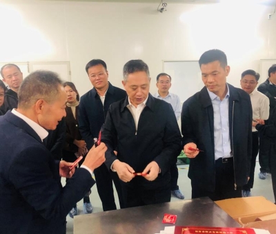 省政協(xié)副主席、黨組副書記、省級(jí)林長(zhǎng)陳俊卿蒞臨仙客來公司調(diào)研