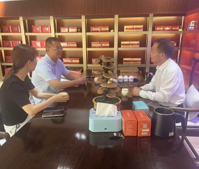 聚焦產(chǎn)業(yè)融合 共筑鄉(xiāng)村振興基石 —中國熱科院專家五一赴仙客來調(diào)研